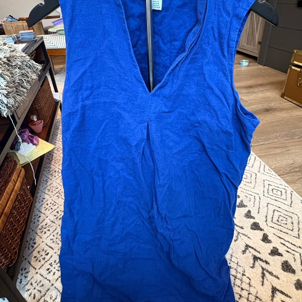 Tommy Bahama Cobalt Blue Sleeveless V-Neck Tank
